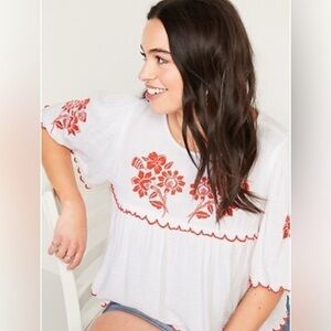 Old Navy Oversized Embroidered Short Sleeve Blouse